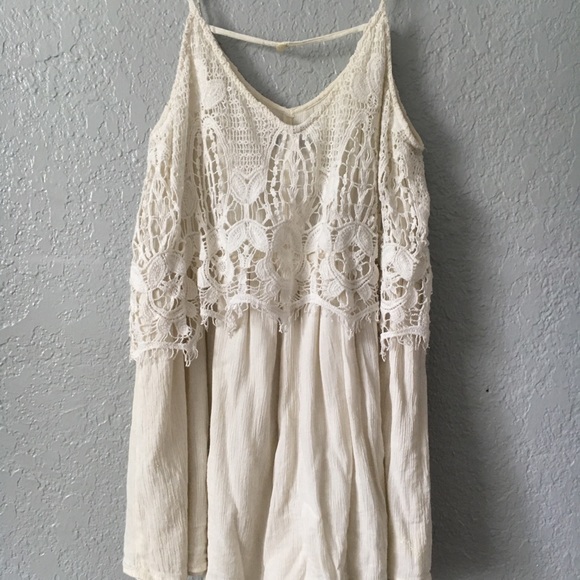 American Eagle white crochet flowy romper - Picture 2 of 2